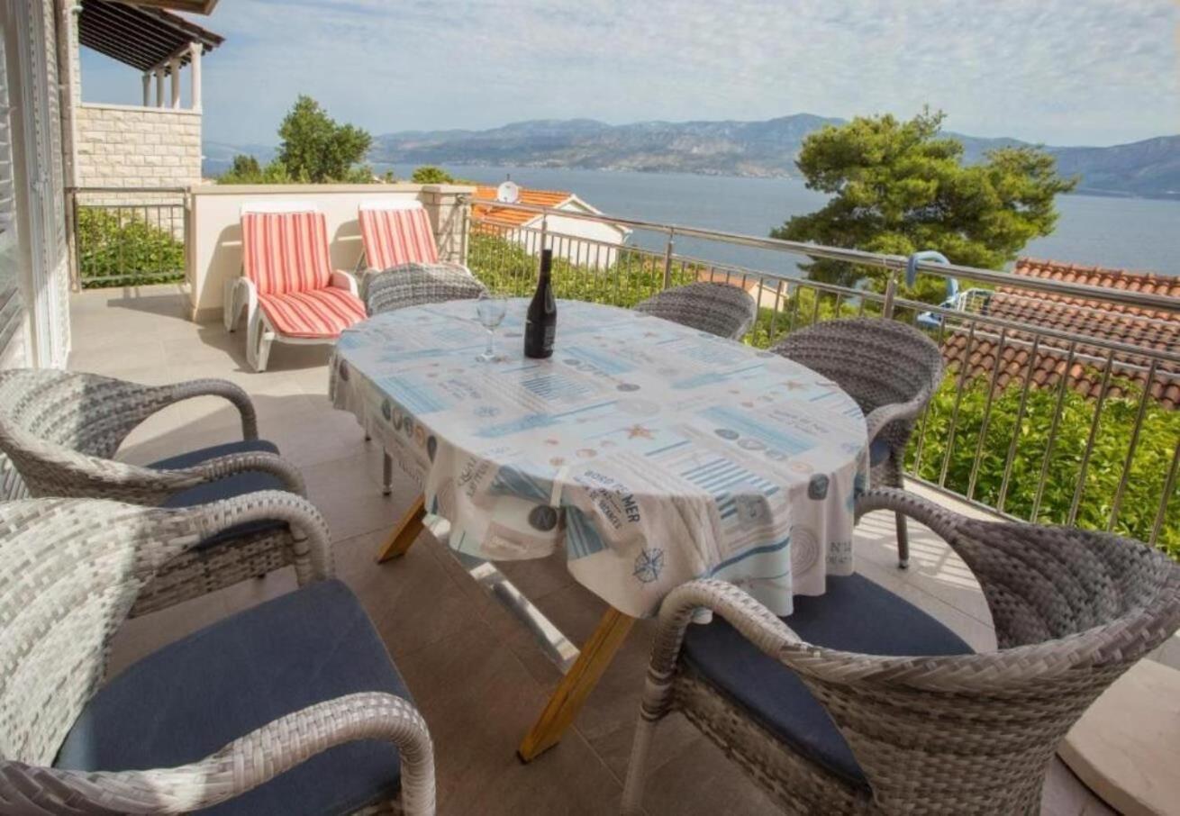 Apartments Damir - 80 M From Beach Postira Luaran gambar